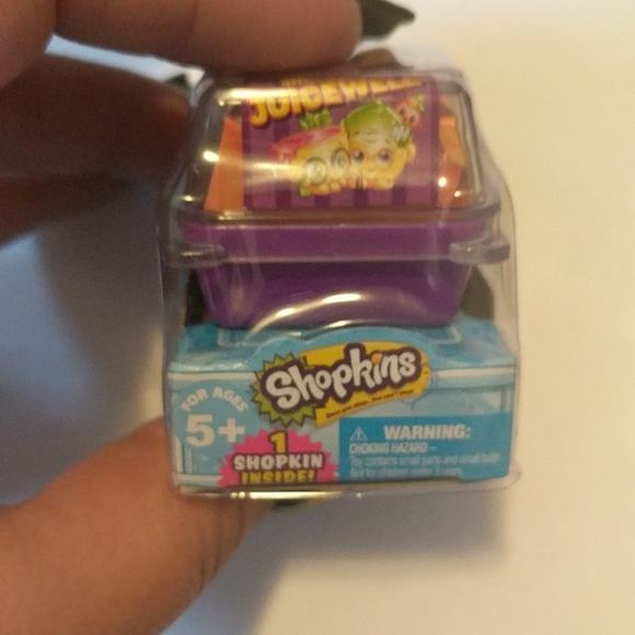 Shopkins Family Mini Packs - Picture 4 of 7